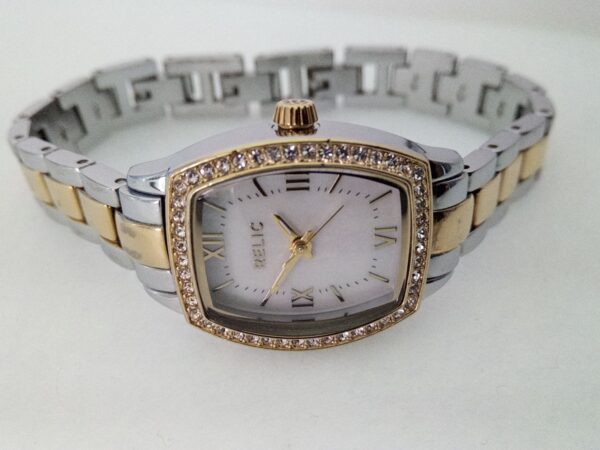Relic Japan Movement Quartz Wristwatch zr34298 - Image 4